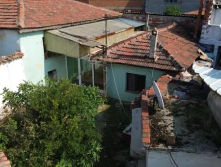 Kemalpaşa Halilbeyli’de Satılık 229 M² Arsa İçerisinde Müstakil Ev