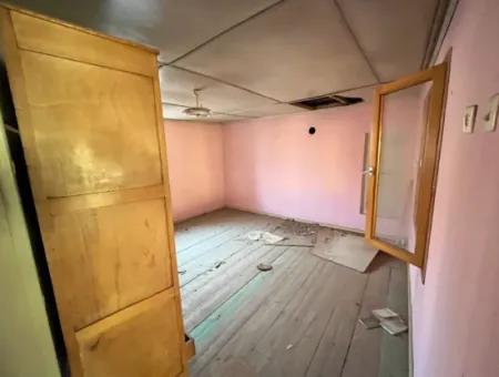 Kemalpaşa Halilbeyli’de Satılık 229 M² Arsa İçerisinde Müstakil Ev