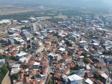 Kemalpaşa Halilbeyli’de Satılık 229 M² Arsa İçerisinde Müstakil Ev