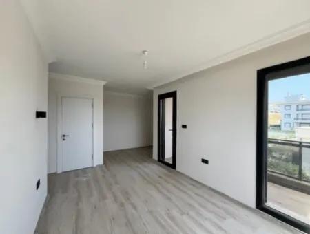Seferihisar Akarca'da Köşe Parsel'de Deniz Manzaralı Sıfır Villa