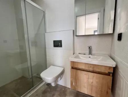 Seferihisar Akarca'da Köşe Parsel'de Deniz Manzaralı Sıfır Villa