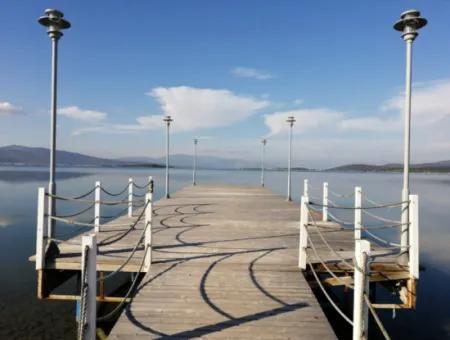 Urla Megapol Evlerinde, Hem Şehirden Uzak Hem De Merkeze Yakın!