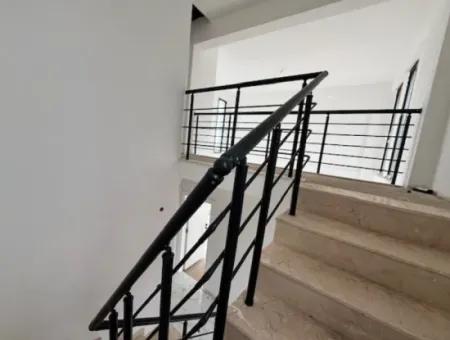 Seferihisar Kavakdere'de Site İçerisinde Sıfır Satılık Villa