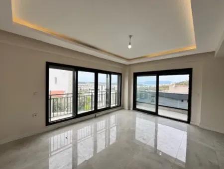 Seferihisar Sığacık'ta, Girlen Mevkii'nde Satılık Villa
