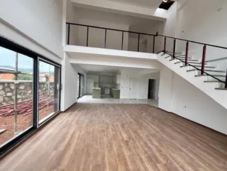 Seferihisar Kavakdere'de Malikane Satılık Villa