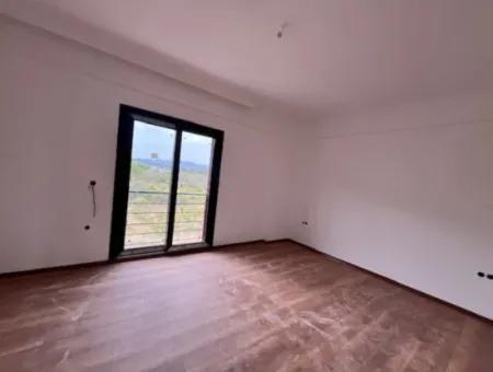 Seferihisar Kavakdere'de Malikane Satılık Villa