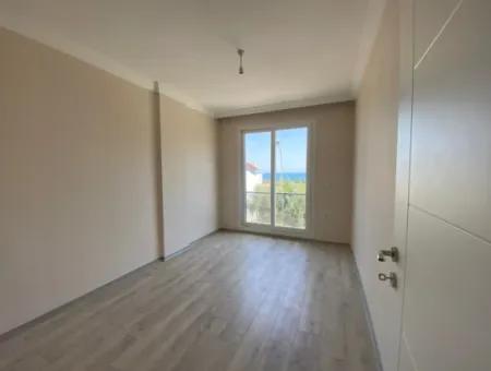 Doğanbeyde Site İçerisinde Deniz Ve Doğa Manzaralı Satılık Triplex Villa