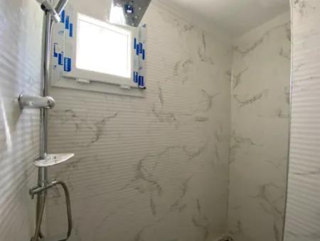 Doğanbeyde Site İçerisinde Deniz Ve Doğa Manzaralı Satılık Triplex Villa