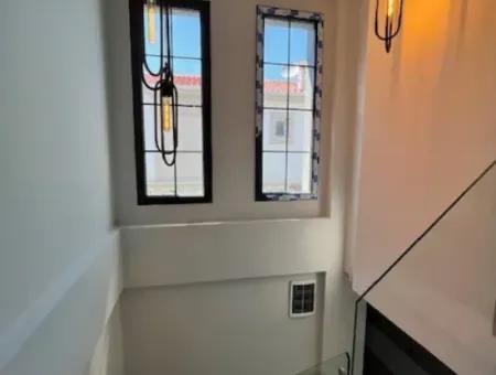 Seferihisar Villalar Bölgesinde, Kış Bahçeli, Emsalsiz Lüks Villa
