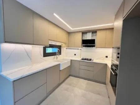 Seferihisar Villalar Bölgesinde, Kış Bahçeli, Emsalsiz Lüks Villa