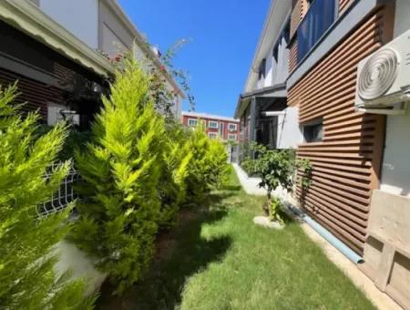 Seferihisar Villalar Bölgesinde, Kış Bahçeli, Emsalsiz Lüks Villa