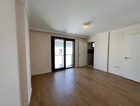 Seferihisar Sığacık'ta 2+1,Ebeveyn Banyolu Sıfır Daire
