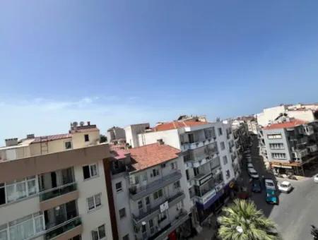 Seferihisar Merkez'de 4+1, Ebeveyn Banyolu, Teraslı, Akıllı Ev