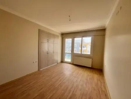 Seferihisar Adliyesi Yakınında,Köşe Konumlu,Dubleks, 280M2, Kapalı Mutfaklı Satılık Daire