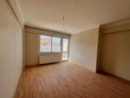 Seferihisar Adliyesi Yakınında,Köşe Konumlu,Dubleks, 280M2, Kapalı Mutfaklı Satılık Daire