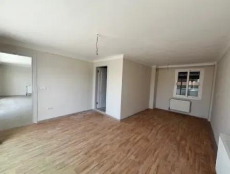 Seferihisar Adliyesi Yakınında,Köşe Konumlu,Dubleks, 280M2, Kapalı Mutfaklı Satılık Daire