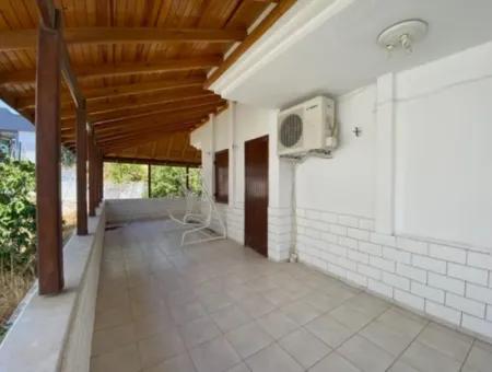 Seferihisar Akarcada Denize Yürüme Mesafesinde, 3+1 Satılık Yazlık
