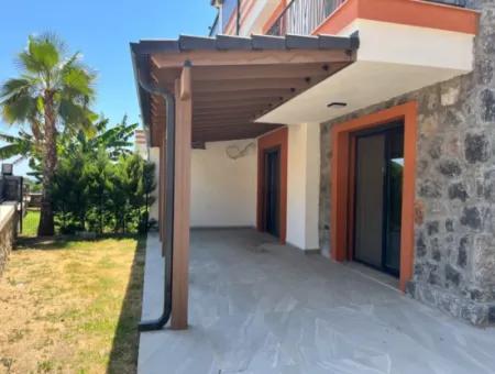 Seferihisar Haritacılar'da Lüks Villa - Denize Yakın, Mimari Harikası